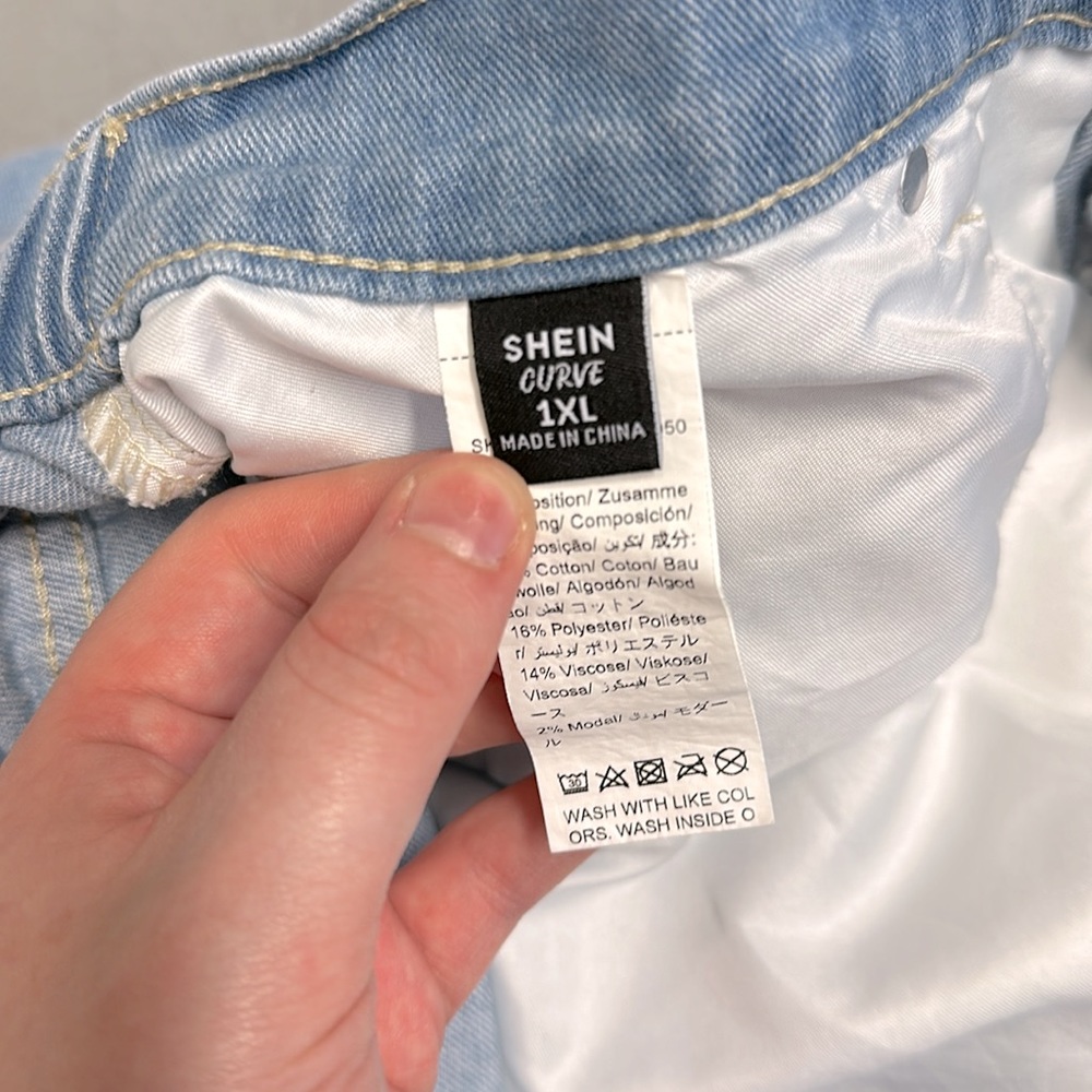 Super cute baggy light wash jeans - Picture 5 of 5